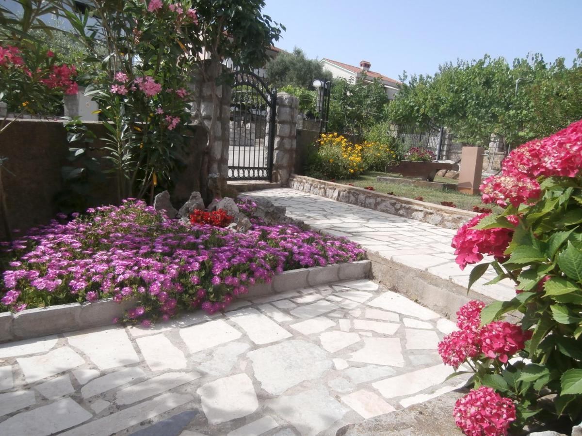 Apartments Mira Krk Đảo Krk Ngoại thất bức ảnh