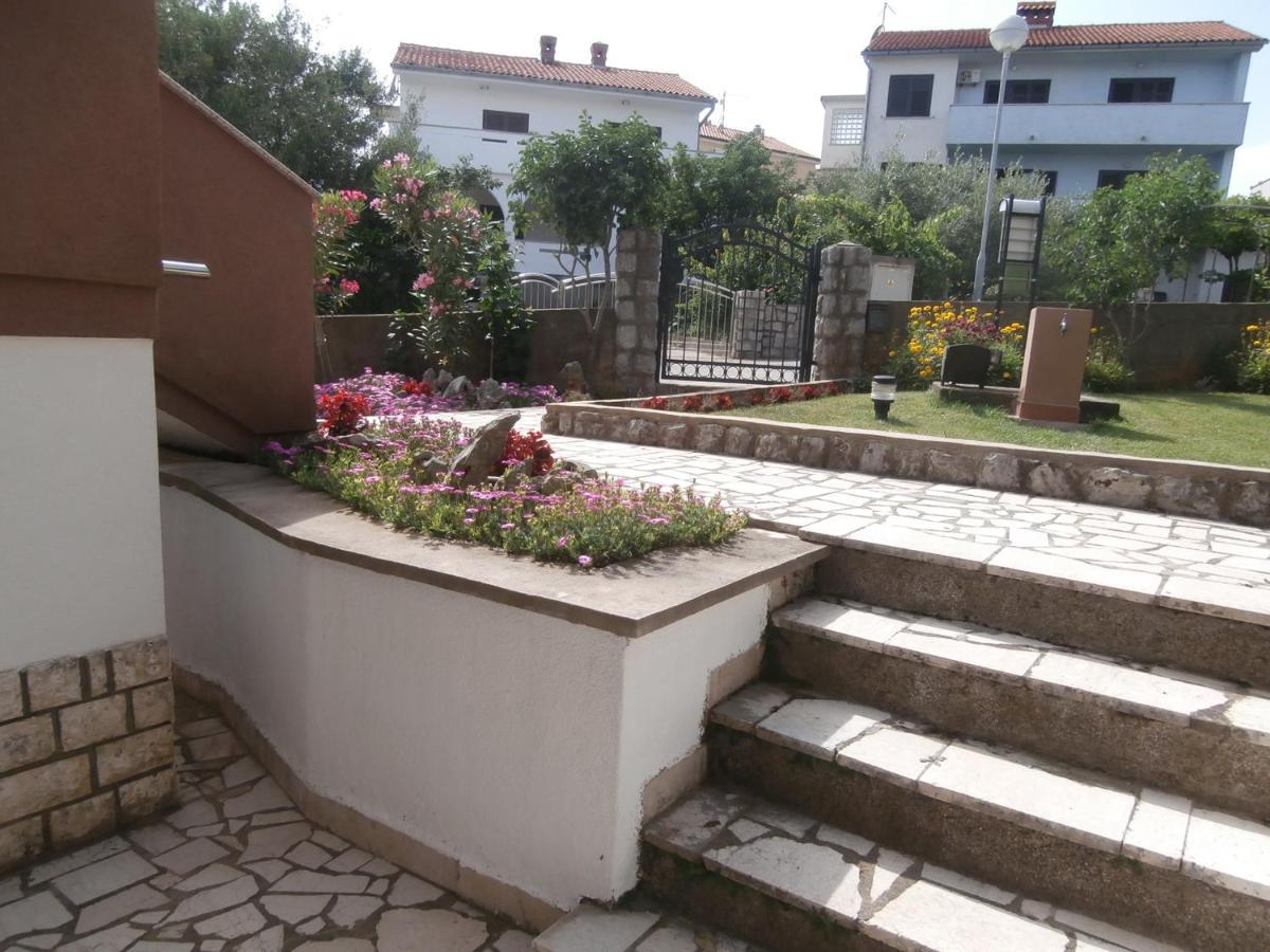 Apartments Mira Krk Đảo Krk Ngoại thất bức ảnh
