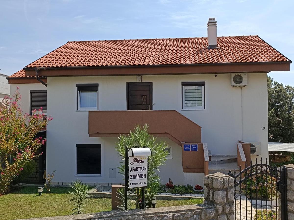 Apartments Mira Krk Đảo Krk Ngoại thất bức ảnh
