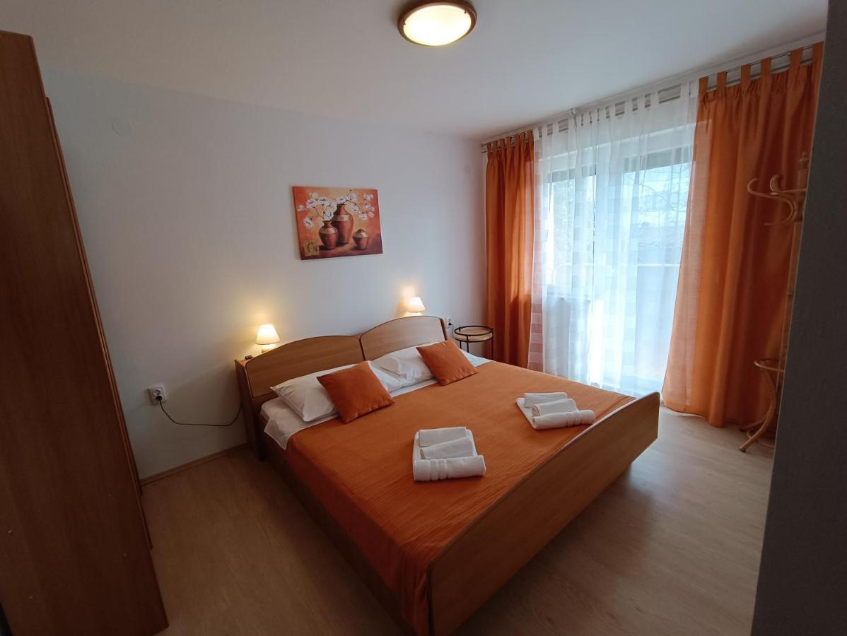 Apartments Mira Krk Đảo Krk Ngoại thất bức ảnh