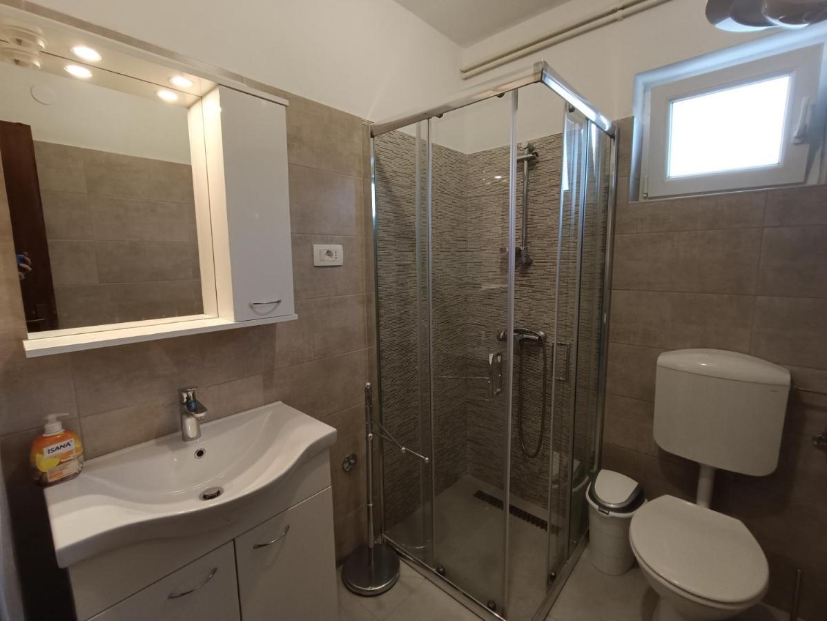Apartments Mira Krk Đảo Krk Ngoại thất bức ảnh
