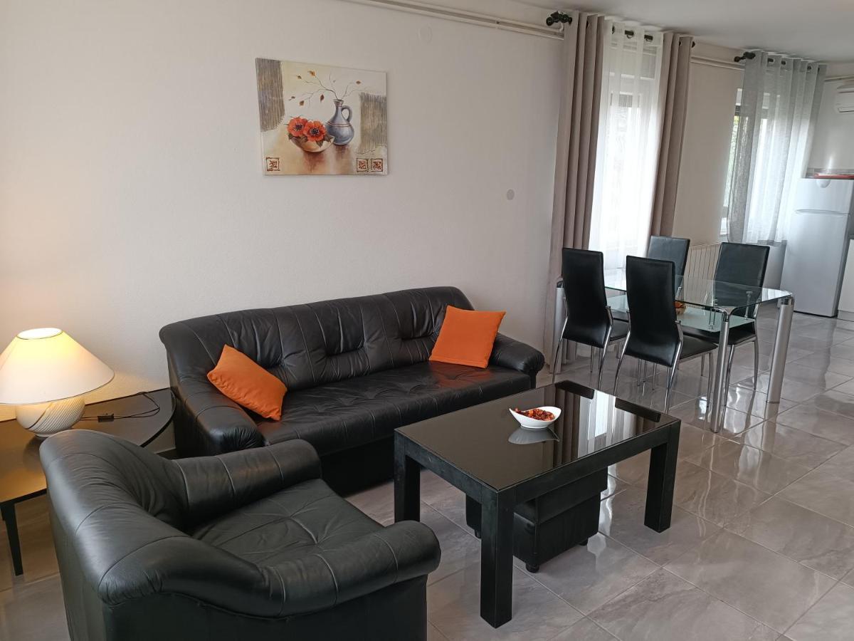 Apartments Mira Krk Đảo Krk Ngoại thất bức ảnh
