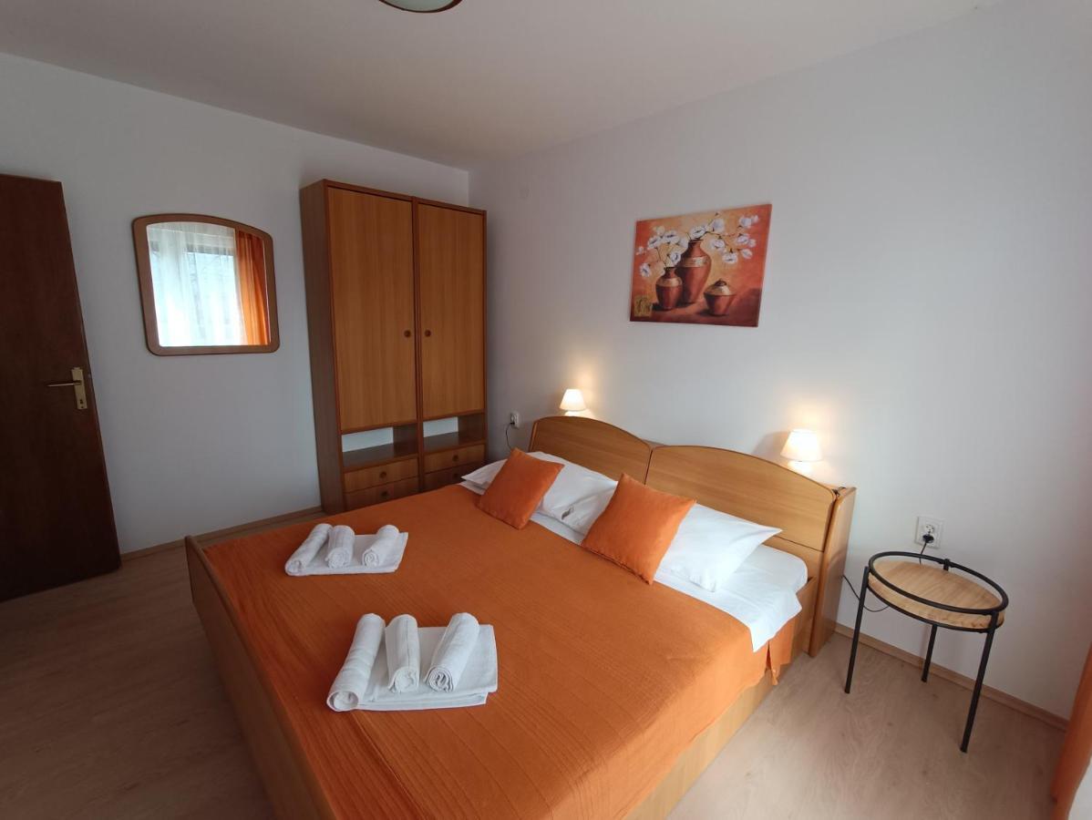 Apartments Mira Krk Đảo Krk Ngoại thất bức ảnh